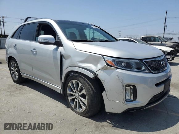 2014 Kia Sorento SX z VIN 5XYKW4A74EG547803, wystawiony jako Copart lot #58390675 z przebiegiem 138 424 mil mil oraz Szkoda całkowita • Salvage title. Historia ofert i sprzedaży dostępna na DreamBid. Obrazek 4.