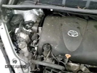 2018 Toyota Sienna LE Auto Access Seat with VIN 5TDKZ3DC7JS916208, listed as a Copart auction lot 56057895 with 125,267 mi miles and Non repairable. Bid and sale history available at DreamBid. Image 15.