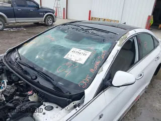 2015 Hyundai Sonata Limited with VIN 5NPE34AF0FH014757, listed as a IAAI auction lot 41394710 with 102,481 mi miles and . Bid and sale history available at carsss.com. Image 19.