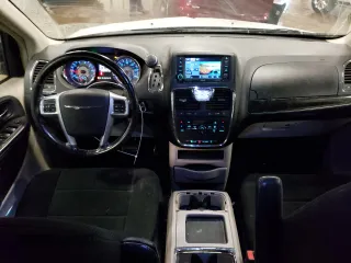 2011 Chrysler Town & Country Touring with VIN 2A4RR5DG0BR782367, listed as a Copart auction lot 85559654 with 239,507 mi miles and Clean Title. Bid and sale history available at carsss.com. Image 8.