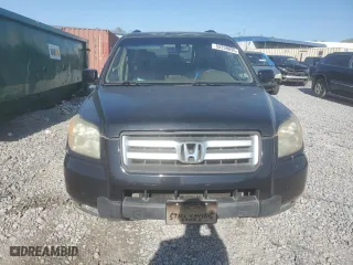 2006 Honda Pilot EX-L with VIN 5FNYF28556B033213, listed as a Copart auction lot 52238695 with 233,275 mi miles and Clean Title. Bid and sale history available at carsss.com. Image 5.