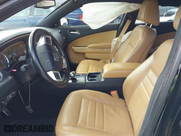 2013 Dodge Charger SXT z VIN 2C3CDXJG2DH528683, wystawiony jako IAAI lot #41644348 z przebiegiem 124 157 mil mil oraz . Historia ofert i sprzedaży dostępna na DreamBid. Obrazek 5.