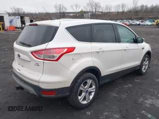 2014 Ford Escape SE with VIN 1FMCU9G9XEUA10122, listed as a IAAI auction lot 42025700 with 108,444 mi miles. Bid and sale history available at carsss.com. Image 4.