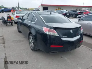 2009 Acura TL Tech with VIN 19UUA86579A015247, listed as a IAAI auction lot 41940650 with 227,334 mi miles. Bid and sale history available at carsss.com. Image 3.