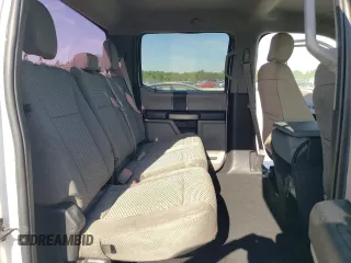2019 Ford F-350 XL z VIN 1FT8W3DTXKEE56245, wystawiony jako Copart lot #50931435 z przebiegiem 103 396 mil mil oraz Czysty tytuł • Clean title. Historia ofert i sprzedaży dostępna na DreamBid. Obrazek 10.