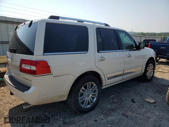 2008 Lincoln Navigator with VIN 5LMFU28598LJ00255, listed as a Copart auction lot 62189995 with 238,029 mi miles and Salvage title. Bid and sale history available at DreamBid. Image 3.