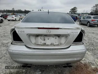 2005 Mercedes-Benz C 55 AMG z VIN WDBRF76J85F578476, wystawiony jako Copart lot #88334725 z przebiegiem 190 507 mil mil oraz Szkoda całkowita • Salvage title. Historia ofert i sprzedaży dostępna na DreamBid. Obrazek 6.