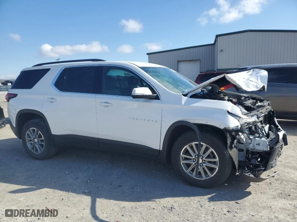 2023 Chevrolet Traverse LT Leather with VIN 1GNEVHKWXPJ231359, listed as a Copart auction lot 50389185 with 33,489 mi miles and Salvage Title. Bid and sale history available at carsss.com. Image 4.