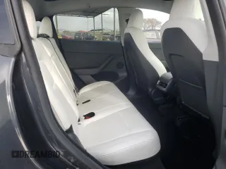 2024 Tesla Model Y с VIN 7SAYGDED9RF092955, выставлен на аукционе Copart как лот 51114245 с пробегом 6 385 миль миль и Списание • Salvage title. История ставок и продаж доступна на DreamBid. Изображение 10.