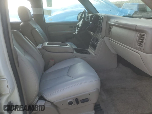 2003 Chevrolet Tahoe Z71 with VIN 1GNEK13Z23R205780, listed as a Copart auction lot 71045034 with 294,759 mi miles and Salvage Title. Bid and sale history available at carsss.com. Image 7.