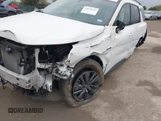 2023 Nissan Pathfinder SV z VIN 5N1DR3BC2PC251462, wystawiony jako IAAI lot #41025142 z przebiegiem 31 399 mil mil oraz . Historia ofert i sprzedaży dostępna na DreamBid. Obrazek 6.