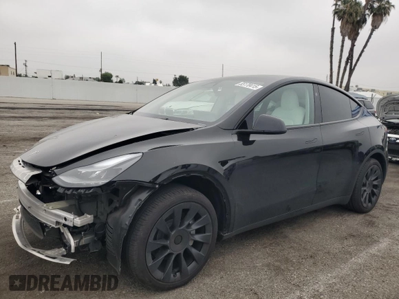 2024 Tesla Model Y с VIN 7SAYGDED4RF045915, выставлен на аукционе Copart как лот 55170415 с пробегом 13 234 миль миль и Списание • Salvage title. История ставок и продаж доступна на DreamBid. Изображение 1.