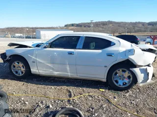 2006 Dodge Charger with VIN 2B3KA43G36H521189, listed as a IAAI auction lot 41417802 with 138,439 mi miles. Bid and sale history available at carsss.com. Image 15.