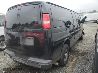 2018 Chevrolet Express Passenger LT with VIN 1GAZGPFG1J1185793, listed as a Copart auction lot 70657294 with 184,879 mi miles and Salvage Title. Bid and sale history available at carsss.com. Image 3.