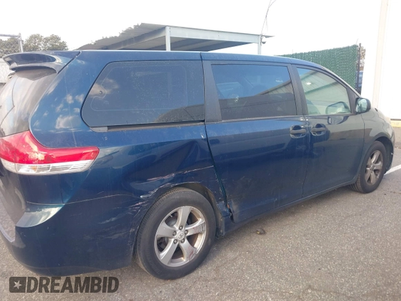 2011 Toyota Sienna with VIN 5TDZK3DC9BS028189, listed as a IAAI auction lot 41448585 with 203,181 mi miles. Bid and sale history available at carsss.com. Image 13.