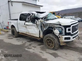 2018 Ford F-150 XL with VIN 1FTEW1E54JFA50770, listed as a IAAI auction lot 41721839 with 98,605 mi miles. Bid and sale history available at carsss.com. Image 1.