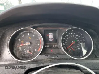 2015 Volkswagen GTI S с VIN 3VW4T7AU5FM034912, выставлен на аукционе Copart как лот 42836005 с пробегом 110 696 миль миль и Списание • Salvage title. История ставок и продаж доступна на DreamBid. Изображение 9.