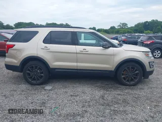 2017 Ford Explorer XLT с VIN 1FM5K8D87HGC65169, выставлен на аукционе IAAI как лот 42738102 с пробегом 201 866 миль миль и . История ставок и продаж доступна на DreamBid. Изображение 13.