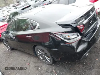 2018 Nissan Altima SV with VIN 1N4AL3AP5JC473990, listed as a IAAI auction lot 41922959 with 88,532 mi miles and . Bid and sale history available at carsss.com. Image 3.