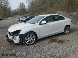 2013 Volvo S60 T6 R-Design Platinum with VIN YV1902FH7D1234095, listed as a Copart auction lot 54160545 with 128,678 mi miles and Salvage Title. Bid and sale history available at carsss.com. Image 1.