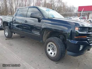 2016 Chevrolet Silverado 1500 LT with VIN 3GCUKREC3GG198548, listed as a IAAI auction lot 41718152 with 189,416 mi miles. Bid and sale history available at carsss.com. Image 1.