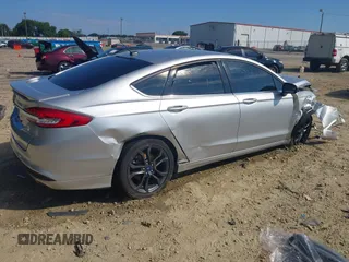 2018 Ford Fusion SE with VIN 3FA6P0H79JR237925, listed as a IAAI auction lot 40043643 with 147,919 mi miles. Bid and sale history available at carsss.com. Image 17.