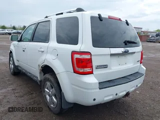 2008 Ford Escape Limited с VIN 1FMCU94128KE80028, выставлен на аукционе IAAI как лот 42168190 с пробегом 180 565 миль миль и . История ставок и продаж доступна на DreamBid. Изображение 3.