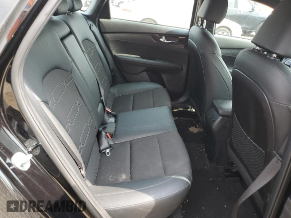 2021 Kia Forte GT-Line with VIN 3KPF34AD4ME403535, listed as a Copart auction lot 59966665 with 38,241 mi miles and Clean title. Bid and sale history available at DreamBid. Image 10.