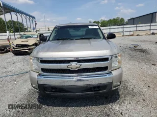 2008 Chevrolet Silverado 1500 1LT with VIN 3GCEC13068G223245, listed as a Copart auction lot 50980115 with 304,965 mi miles and Clean Title. Bid and sale history available at DreamBid. Image 5.