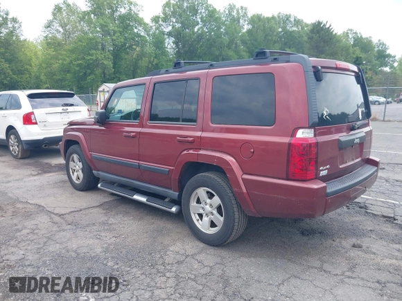 2007 Jeep Commander Sport z VIN 1J8HG48K47C546586, wystawiony jako IAAI lot #42399660 z przebiegiem 147 897 mil mil oraz . Historia ofert i sprzedaży dostępna na DreamBid. Obrazek 3.