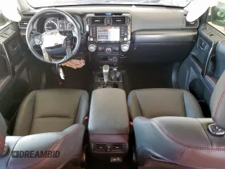 2024 Toyota 4Runner TRD Off Road with VIN JTERU5JR5R6247381, listed as a Copart auction lot 59087535 with 42,635 mi miles and Salvage title. Bid and sale history available at DreamBid. Image 8.