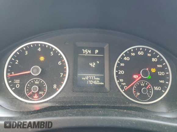 2011 Volkswagen Tiguan SE with VIN WVGBV7AX3BW520381, listed as a Copart auction lot 52288555 with 170,460 mi miles and Salvage Title. Bid and sale history available at DreamBid. Image 9.