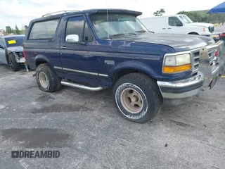1994 Ford Bronco Custom with VIN 1FMEU15H4RLB15058, listed as a IAAI auction lot 41289431 with 1 mi miles. Bid and sale history available at carsss.com. Image 1.