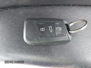 2018 Volkswagen Atlas SE with VIN 1V2KR2CA6JC560411, listed as a IAAI auction lot 41887472 with 168,155 mi miles and . Bid and sale history available at DreamBid. Image 11.