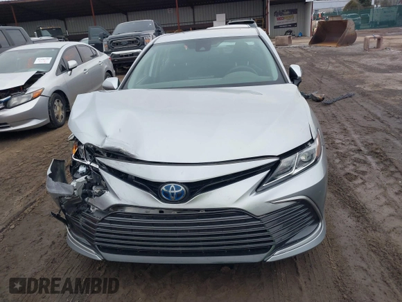 2022 Toyota Camry Hybrid LE with VIN 4T1C31AK4NU582044, listed as a IAAI auction lot 41496677 with 52,991 mi miles. Bid and sale history available at carsss.com. Image 13.