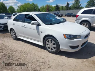 2015 Mitsubishi Lancer ES z VIN JA32U2FU5FU000613, wystawiony jako IAAI lot #42290219 z przebiegiem 138 832 mil mil oraz . Historia ofert i sprzedaży dostępna na DreamBid. Obrazek 1.
