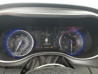 2018 Chrysler Pacifica Touring L with VIN 2C4RC1BGXJR194588, listed as a Copart auction lot 53236885 with 149,968 mi miles and Salvage Title. Bid and sale history available at DreamBid. Image 9.