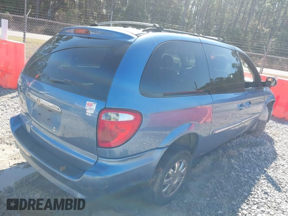 2007 Chrysler Town & Country Touring with VIN 2A4GP54L47R262996, listed as a IAAI auction lot 41345204 with 173,793 mi miles and . Bid and sale history available at DreamBid. Image 4.
