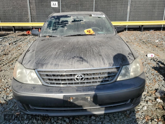 2004 Toyota Avalon XL z VIN 4T1BF28B74U351295, wystawiony jako Copart lot #78364424 z przebiegiem 129 130 mil mil oraz Szkoda całkowita • Salvage title. Historia ofert i sprzedaży dostępna na DreamBid. Obrazek 5.