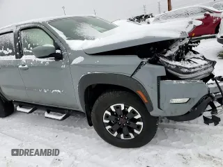 2024 Nissan Frontier Pro-4X with VIN 1N6ED1EK0RN630091, listed as a Copart auction lot 88705595 with 9,059 mi miles and Clean title. Bid and sale history available at DreamBid. Image 10.