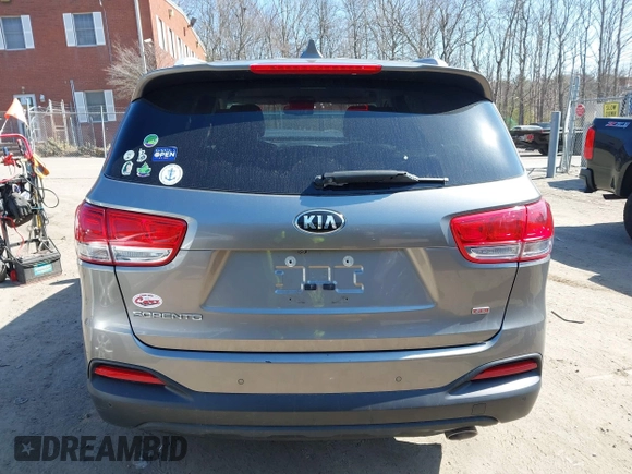 2017 Kia Sorento LX z VIN 5XYPGDA36HG267353, wystawiony jako IAAI lot #41785397 z przebiegiem 126 629 mil mil oraz . Historia ofert i sprzedaży dostępna na DreamBid. Obrazek 16.
