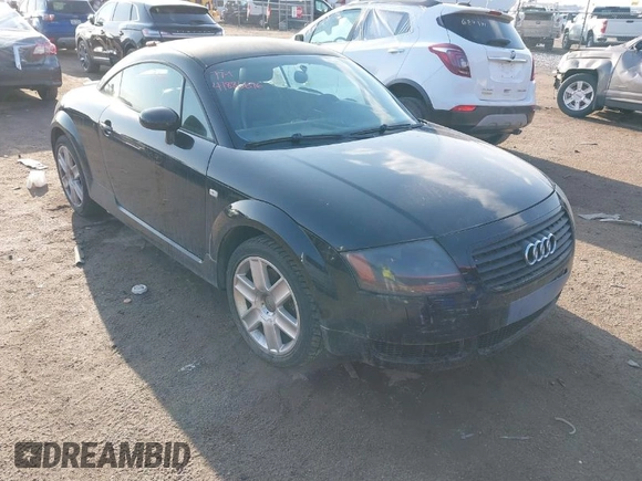 2004 Audi TT with VIN TRUWT28N941004373, listed as a IAAI auction lot 41886696 with 137,266 mi miles. Bid and sale history available at carsss.com. Image 1.