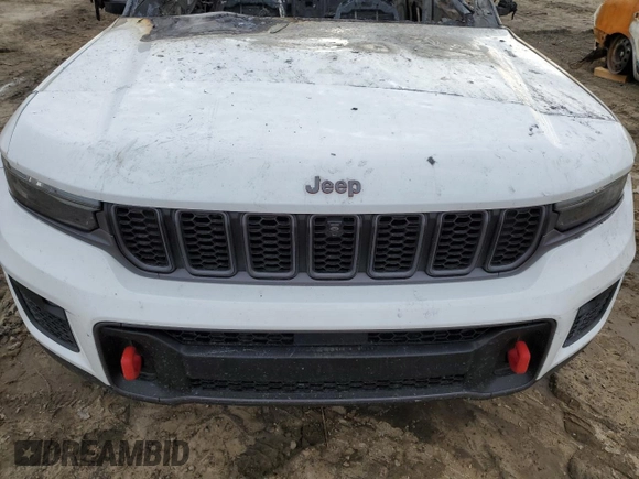 2022 Jeep Grand Cherokee Trailhawk with VIN 1C4RJHCG6N8588264, listed as a Copart auction lot 82734313 with Not provided miles and Non repairable. Bid and sale history available at DreamBid. Image 11.