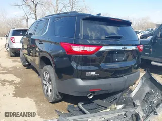 2020 Chevrolet Traverse LT Leather with VIN 1GNERHKW7LJ323401, listed as a IAAI auction lot 41781030 with 25,189 mi miles. Bid and sale history available at carsss.com. Image 3.