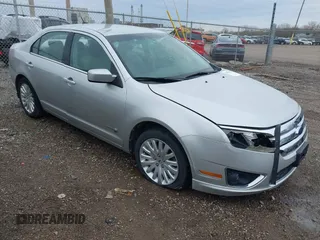 2010 Ford Fusion Hybrid with VIN 3FADP0L30AR121282, listed as a IAAI auction lot 41943397 with 109,559 mi miles. Bid and sale history available at carsss.com. Image 1.
