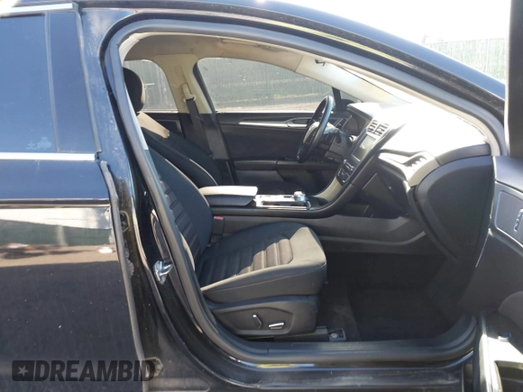 2018 Ford Fusion SE with VIN 3FA6P0HD4JR166915, listed as a IAAI auction lot 42043918 with 67,337 mi miles. Bid and sale history available at carsss.com. Image 5.