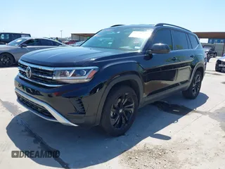 2022 Volkswagen Atlas SE with VIN 1V2HR2CA1NC549980, listed as a IAAI auction lot 42003986 with 53,768 mi miles and . Bid and sale history available at DreamBid. Image 2.