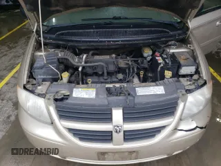 2005 Dodge Caravan SXT with VIN 2D4GP44L85R401401, listed as a Copart auction lot 58576535 with 190,858 mi miles and Salvage title. Bid and sale history available at DreamBid. Image 12.