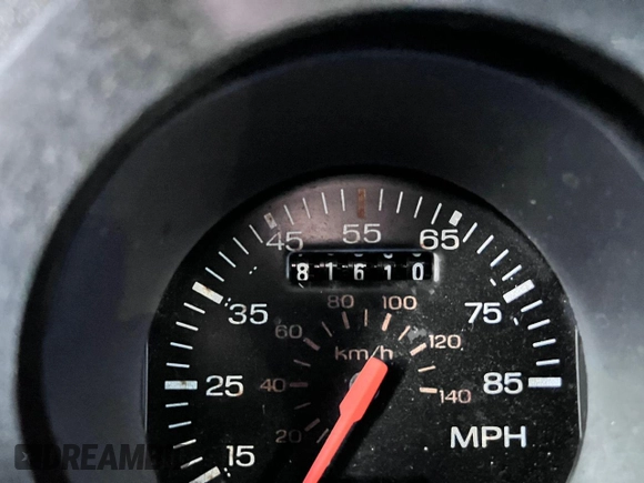 1985 Ford Mustang with VIN 1FABP27M4FF180300, listed as a Copart auction lot 81418754 with 81,610 mi miles and Clean title. Bid and sale history available at DreamBid. Image 8.