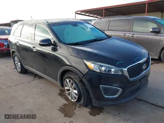 2017 Kia Sorento LX V6 with VIN 5XYPG4A53HG199627, listed as a IAAI auction lot 41199694 with 90,155 mi miles. Bid and sale history available at carsss.com. Image 1.